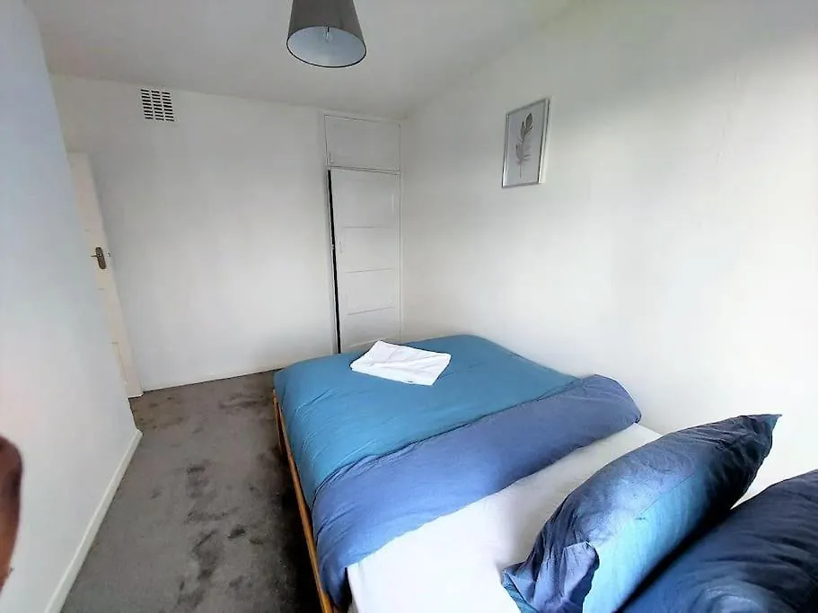 3 Bedroom Flat In Hoxton London 0*,  United Kingdom